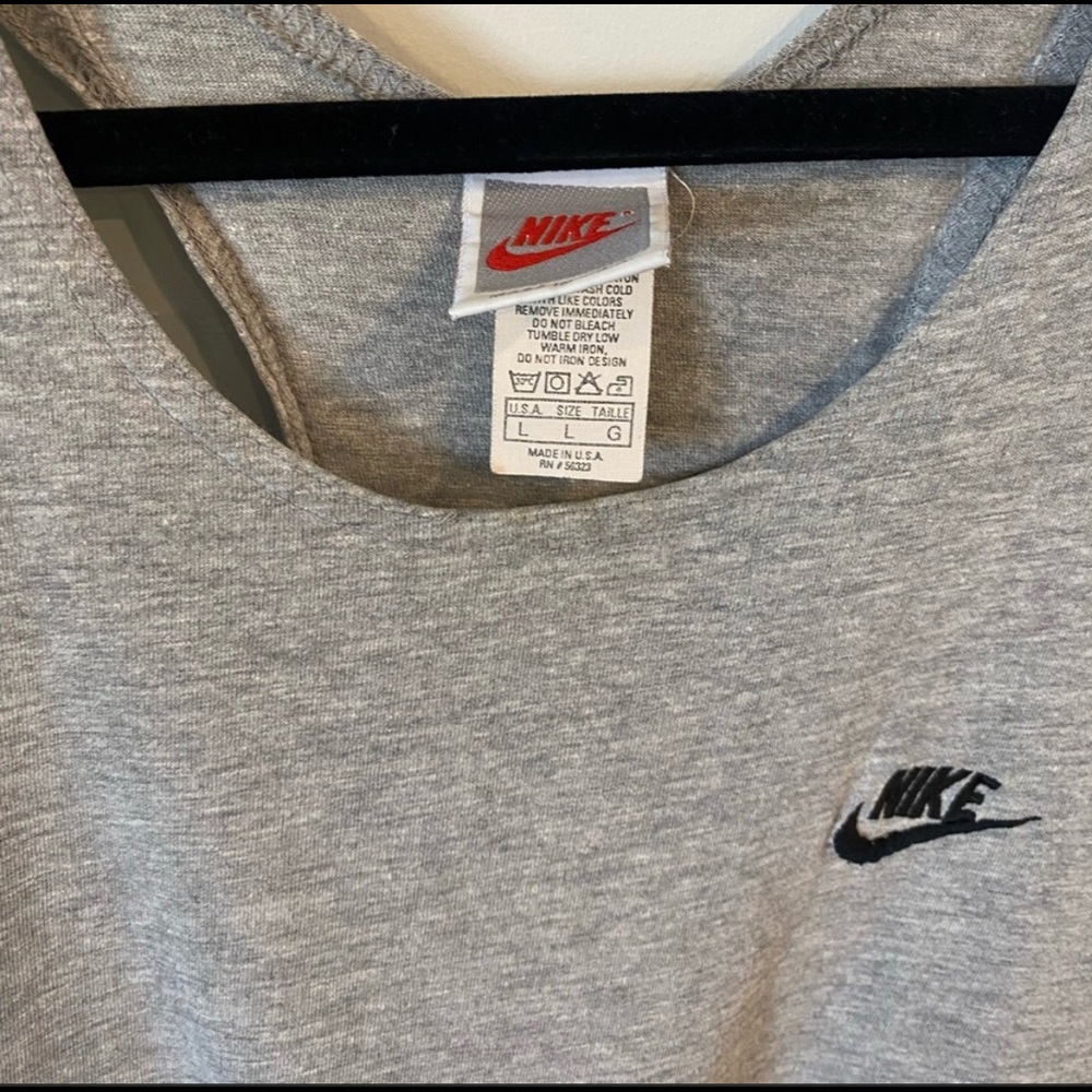 Nike gray and black athletic tank tops - Picture 8 of 10